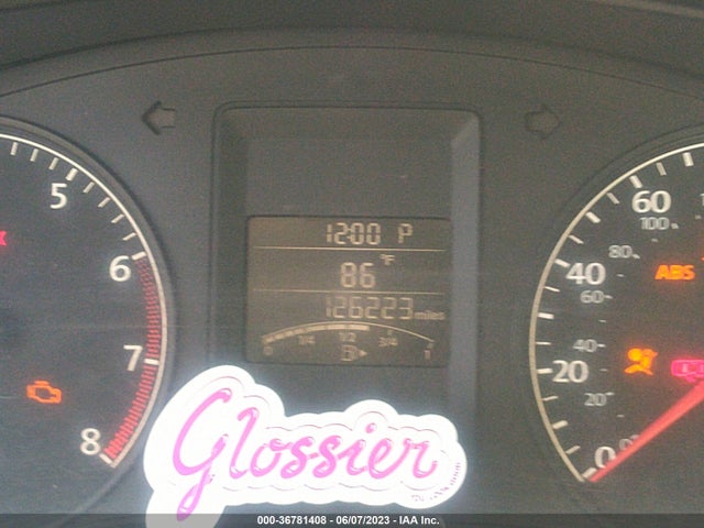3VW2K7AJ4EM210332 Volkswagen Jetta Sedan S