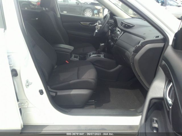 KNMAT2MV2HP539266 Nissan ROGUE SV