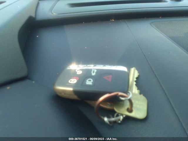 2019 JAGUAR F-PACE SADCM2FV2KA364566 Photo 10