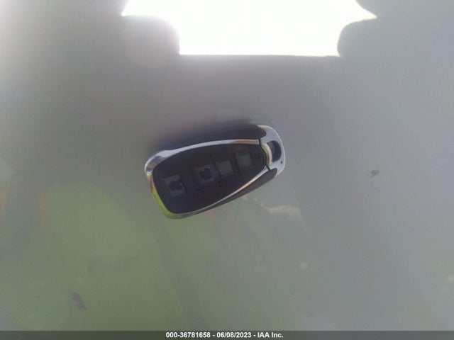 Chevrolet MALIBU LT 2018 1G1ZD5ST6JF194024 Image 3