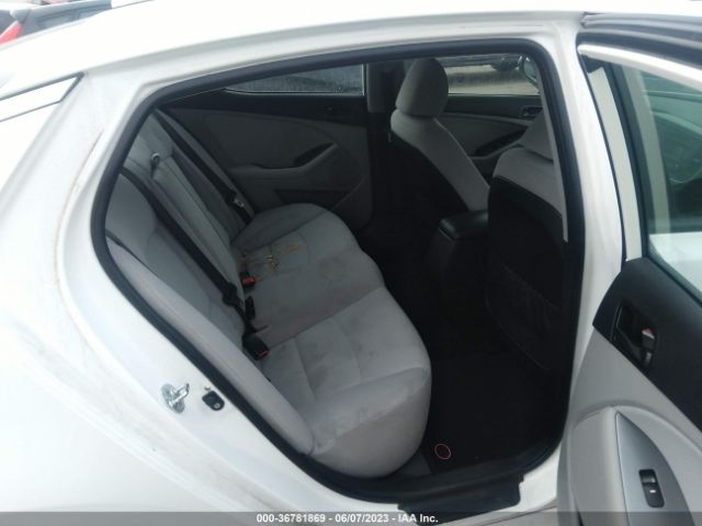 KNAGM4A74F5566905 KIA Optima Lx