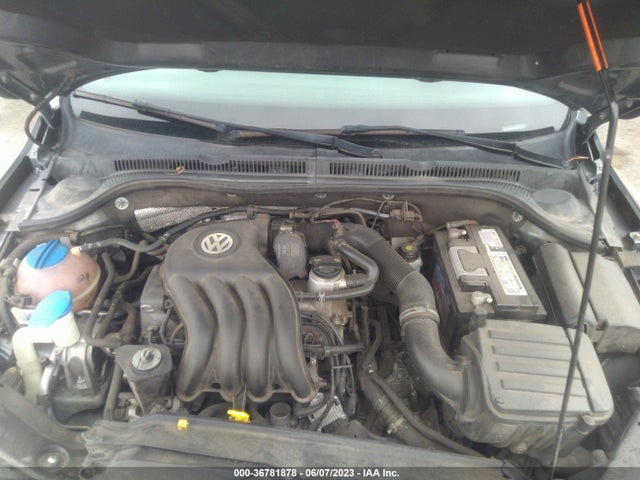 3VW2K7AJ9EM243035 Volkswagen Jetta Sedan S