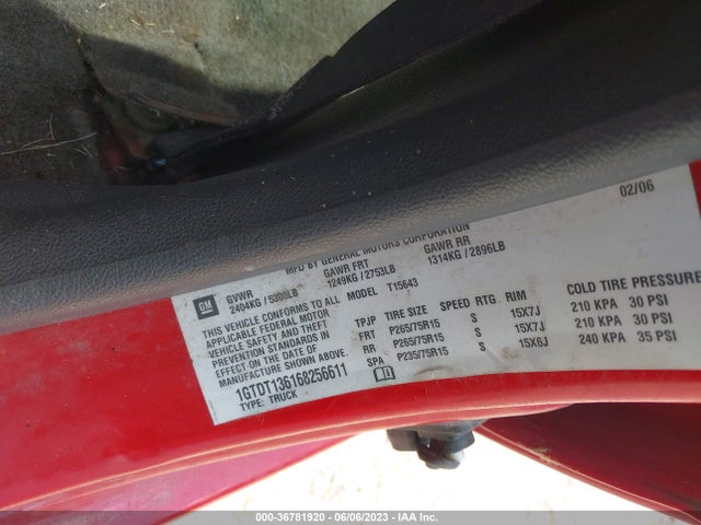 2006 GMC CANYON SLE2 VIN: 1GTDT136168256611