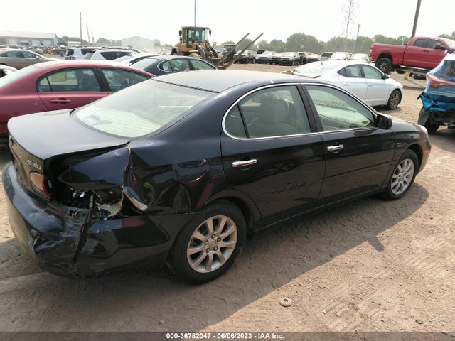 2002 LEXUS ES 300 VIN: JTHBF30G120039865