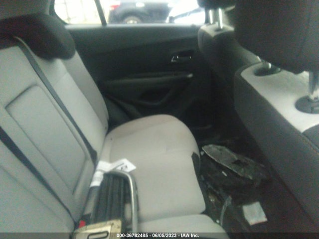 Chevrolet TRAX LS 2022 KL7CJNSMXNB506466 Image 8