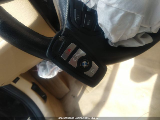 WBA8E1G58GNU10518 BMW 3 Series 320i