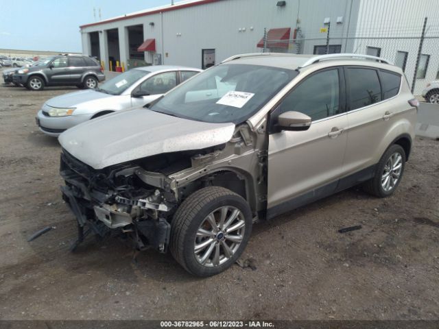 1FMCU9J93HUE70574 Ford Escape Titanium