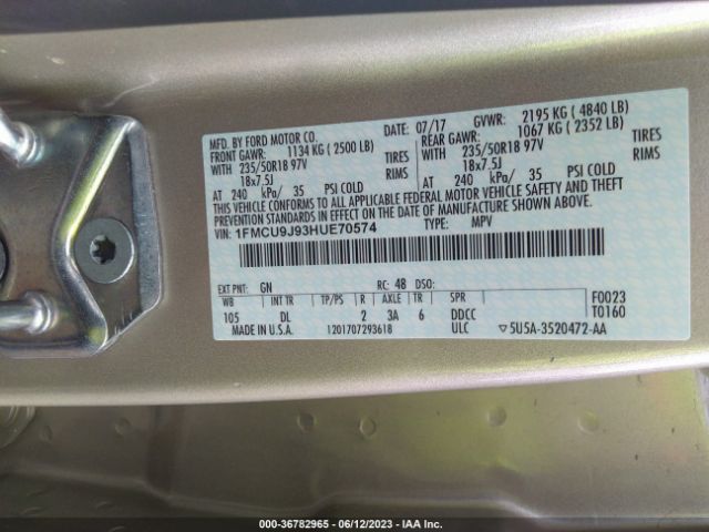1FMCU9J93HUE70574 Ford Escape Titanium