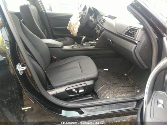 WBA8E5G55GNT94124 BMW 3 Series 320i Xdrive
