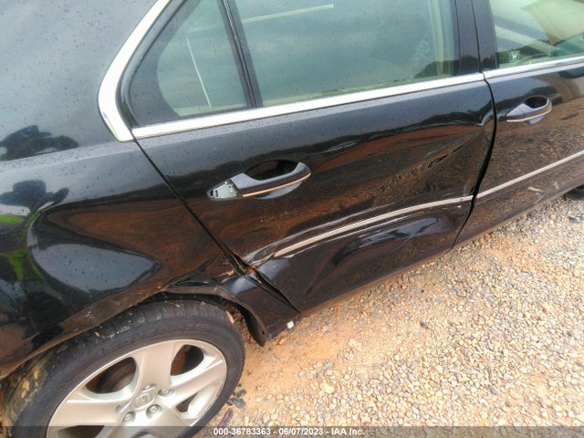 2006 ACURA RL VIN: JH4KB16516C012059