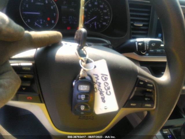 Hyundai ELANTRA SE 2017 5NPD84LF8HH030153 Image 11
