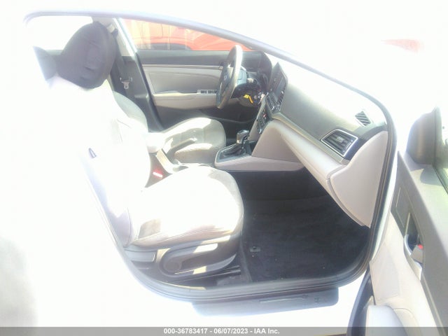 Hyundai ELANTRA SE 2017 5NPD84LF8HH030153 Image 5