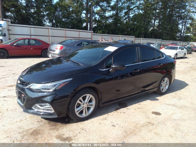 Chevrolet CRUZE LT 2018 1G1BE5SM9J7142954 Image 2