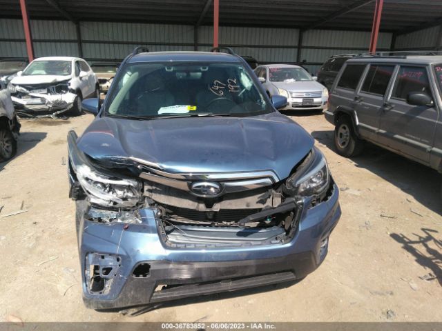 JF2SKAUC9KH562272 Subaru Forester Limited