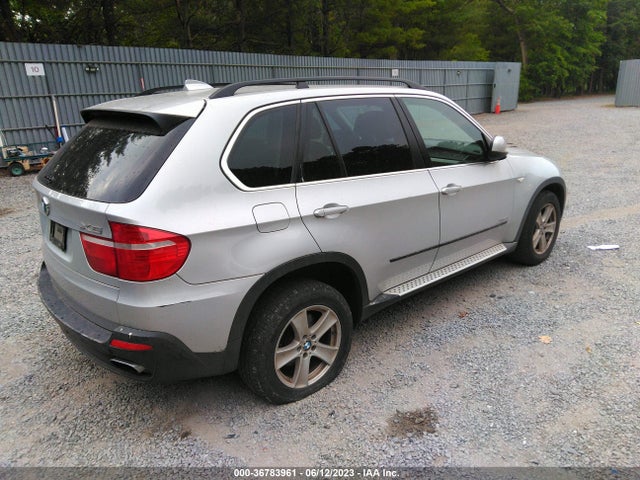 2009 BMW X5 48I VIN: 5UXFE83539L309148
