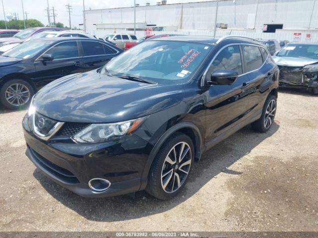 JN1BJ1CP6JW105275 Nissan Rogue Sport Sl