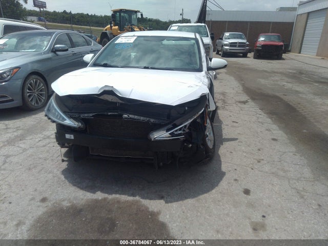 Hyundai ELANTRA SE 2019 5NPD74LF2KH437489 Image 13