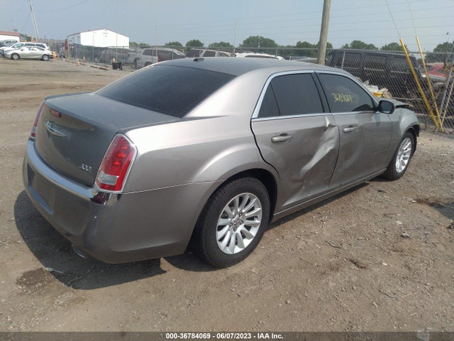 2C3CCAAG8EH296785 Chrysler 300