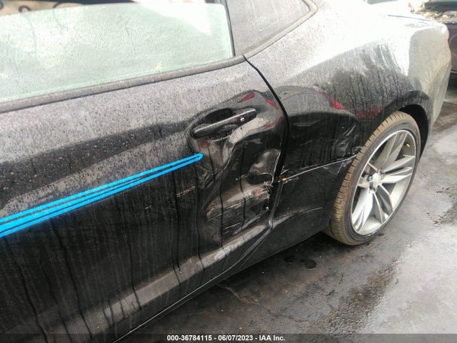Chevrolet Camaro 1lt 2017 1G1FB1RX3H0116792 Image 3