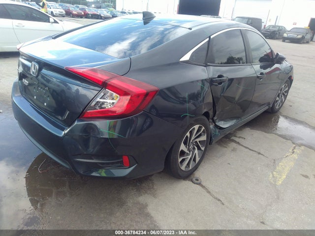 2018 HONDA CIVIC SEDAN EX VIN: 19XFC2F74JE008774