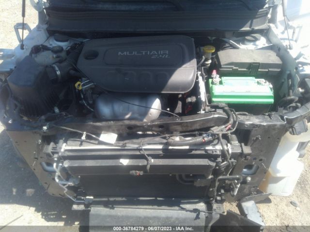 1C4PJLCB0GW351895 Jeep Cherokee Latitude