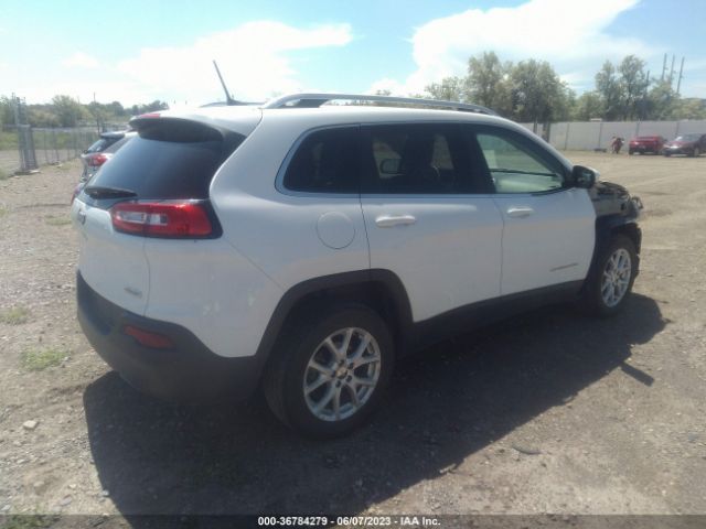 1C4PJLCB0GW351895 Jeep Cherokee Latitude