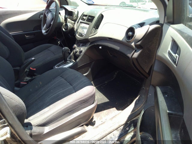 Chevrolet SONIC LT 2016 1G1JC5SH8G4178035 Image 5