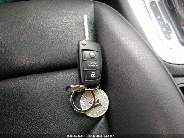 WA1JCCFS8HR016857 Audi Q3 Premium Plus