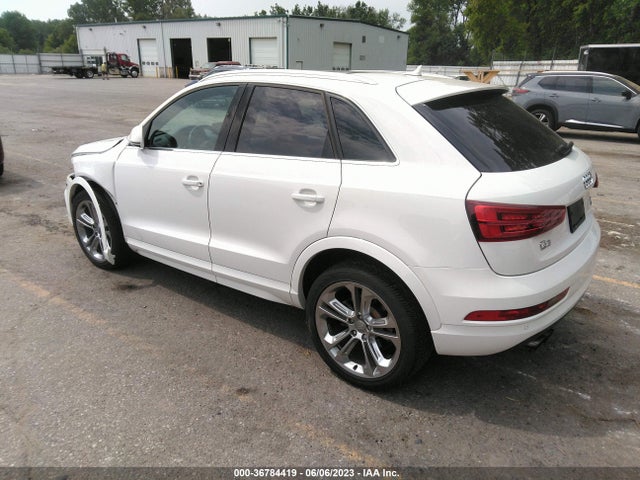 WA1JCCFS8HR016857 Audi Q3 Premium Plus