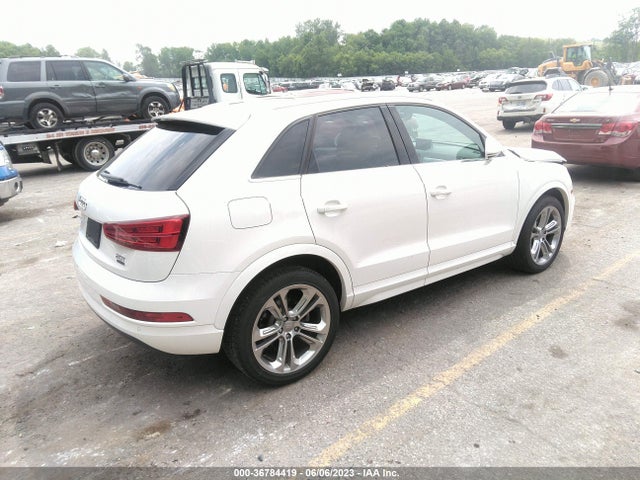 WA1JCCFS8HR016857 Audi Q3 Premium Plus