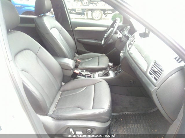 WA1JCCFS8HR016857 Audi Q3 Premium Plus