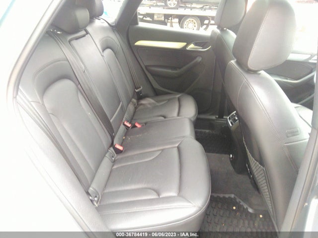 WA1JCCFS8HR016857 Audi Q3 Premium Plus