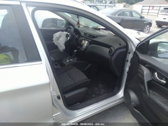 JN1BJ1CP2HW026356 Nissan Rogue Sport Sv