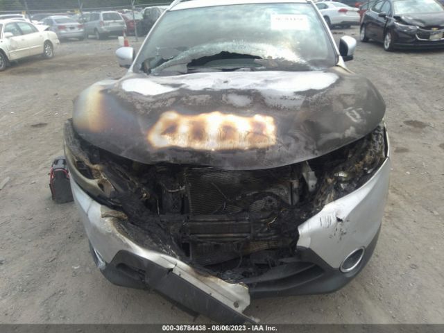 JN1BJ1CP2HW026356 Nissan Rogue Sport Sv