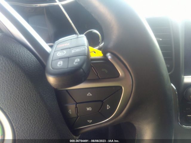 1C4RJFAG1JC374913 Jeep Grand Cherokee Altitude