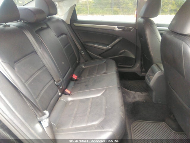1VWDT7A34HC033665 Volkswagen Passat R-line W/comfort Pkg
