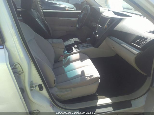 4S3BMBC67E3011401 Subaru Legacy 2.5i Premium