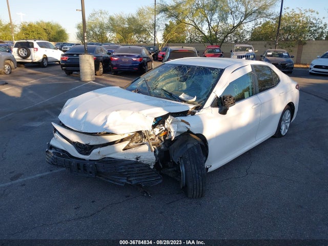 Toyota CAMRY LE 2020 4T1C11AK8LU343907 Image 2