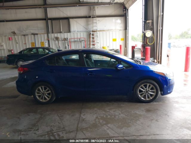 3KPFL4A76HE037903 KIA FORTE S