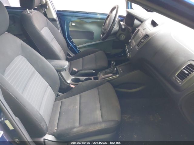 3KPFL4A76HE037903 KIA FORTE S