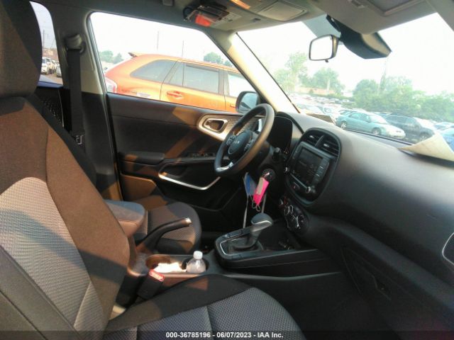 KNDJ23AU0P7843571 KIA SOUL LX