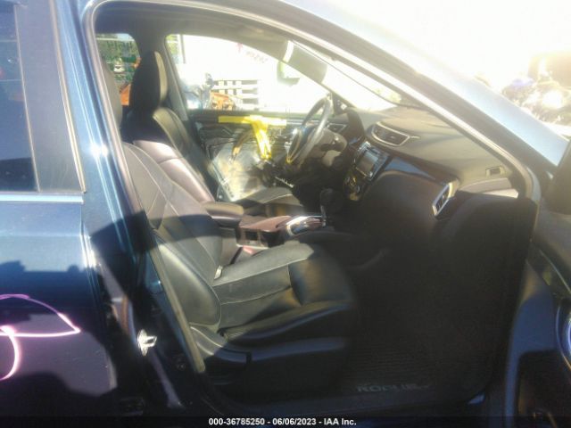 5N1AT2MTXFC862186 Nissan Rogue Sl