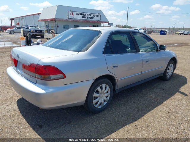 2002 HONDA ACCORD SDN LX VIN: 3HGCG56472G703532