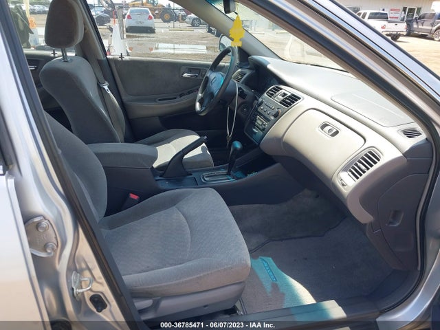 2002 HONDA ACCORD SDN LX VIN: 3HGCG56472G703532