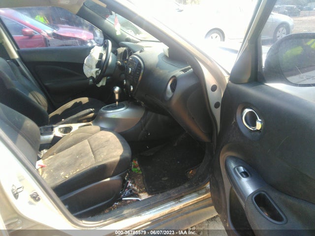 2011 NISSAN JUKE SV VIN: JN8AF5MR1BT013323
