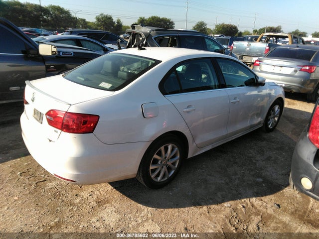 3VWD17AJ9EM371299 Volkswagen Jetta Sedan Se