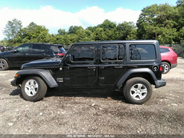 1C4HJXDGXKW556929 Jeep Wrangler Unlimited Sport S