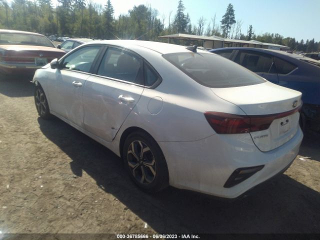 3KPF24ADXKE040495 KIA Forte Lxs
