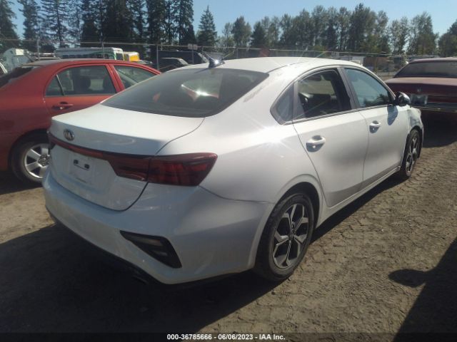 3KPF24ADXKE040495 KIA Forte Lxs