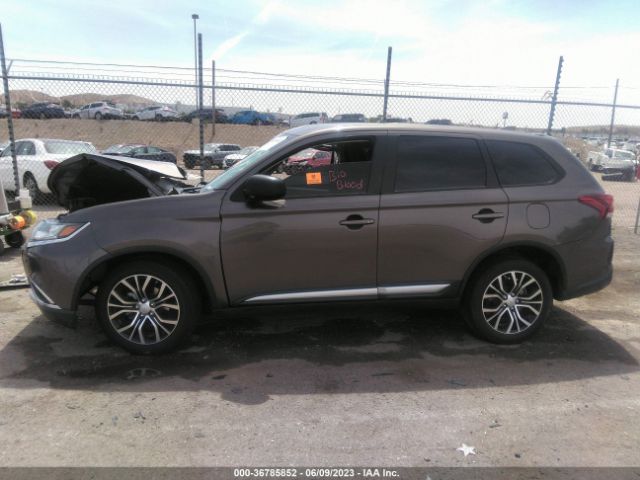 JA4AZ2A37HZ018155 Mitsubishi Outlander Es